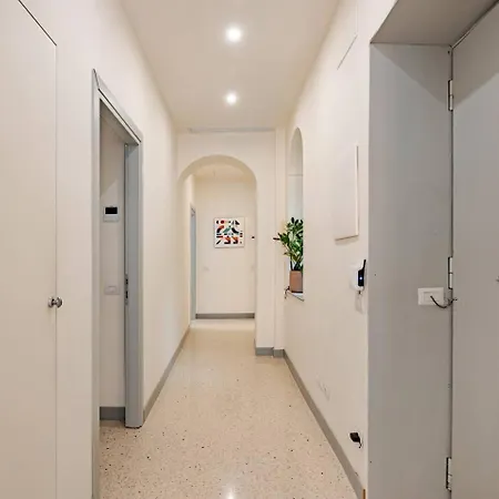 Boutique Via Veneto Apartment By Supastays-2